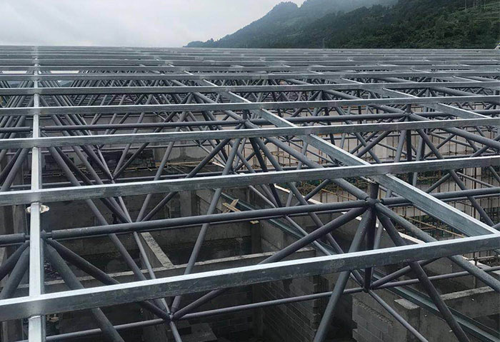 新乐仁怀冠英学校艺体楼网架